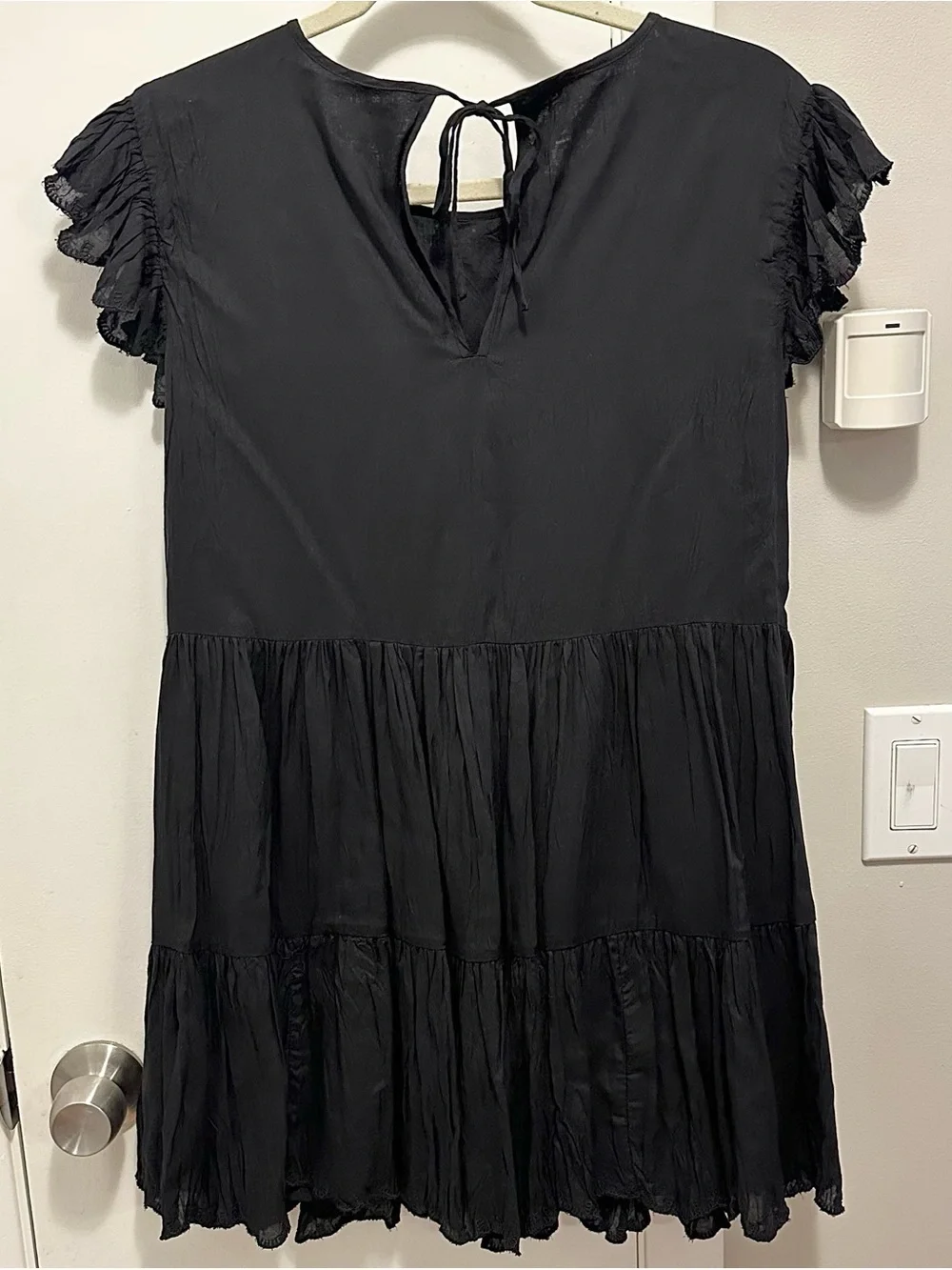 Aritzia Wilfred La Boheme Sidonie Ruffled Scalloped Tiered Mini Dress Black XS